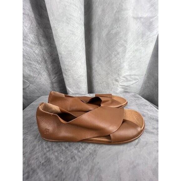 Gentle Souls by Kenneth Cole Women's Laniey Slip-On Sandals Size 10 - Picture 2 of 6